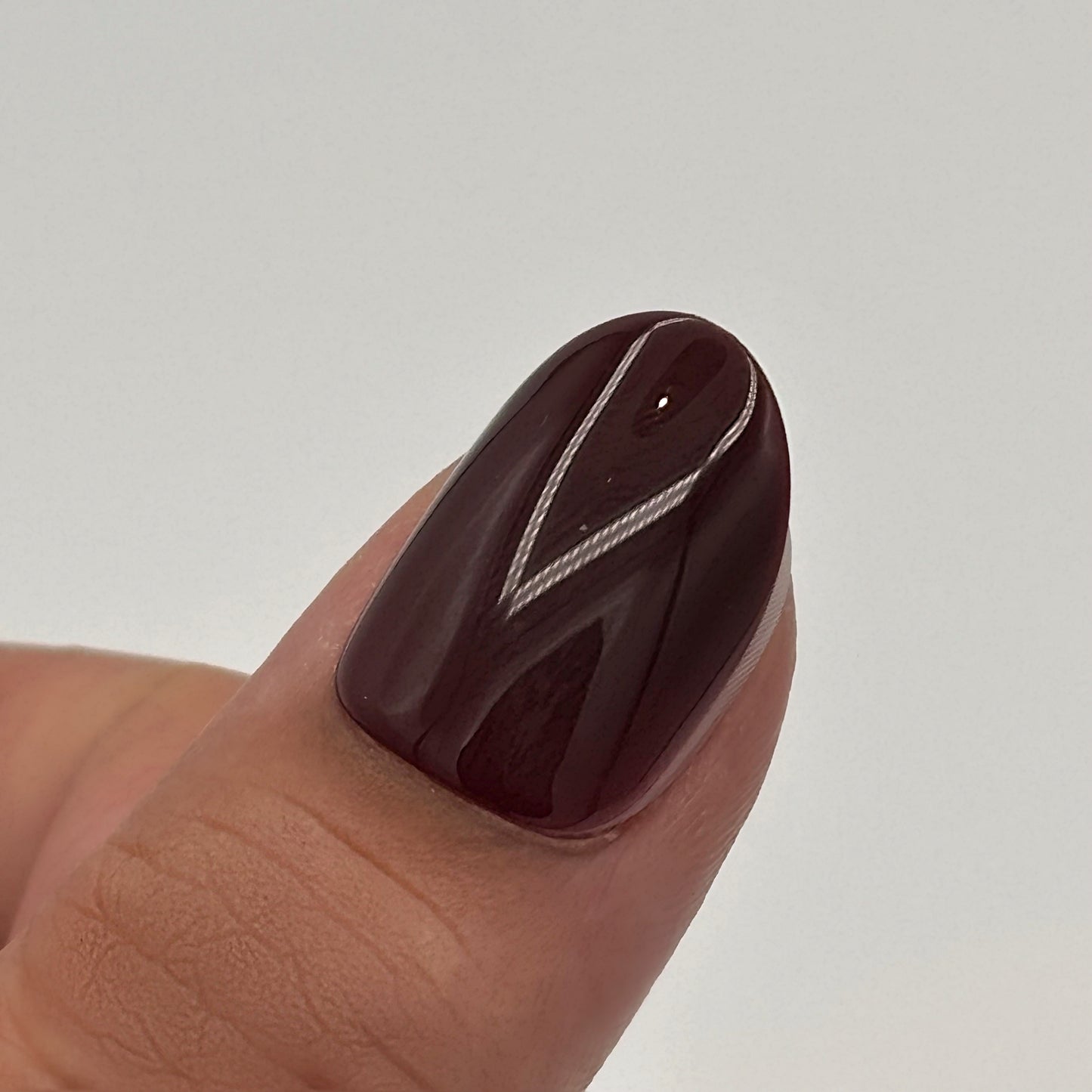 Static Nails Cherry Liquor Round