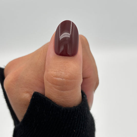Static Nails Cherry Liquor Round