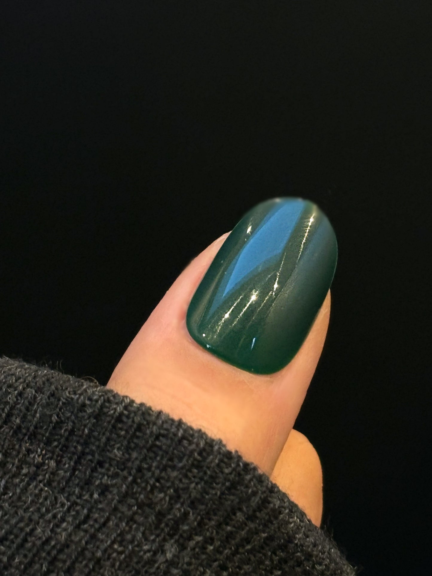 Static Nails Emerald Noir Round