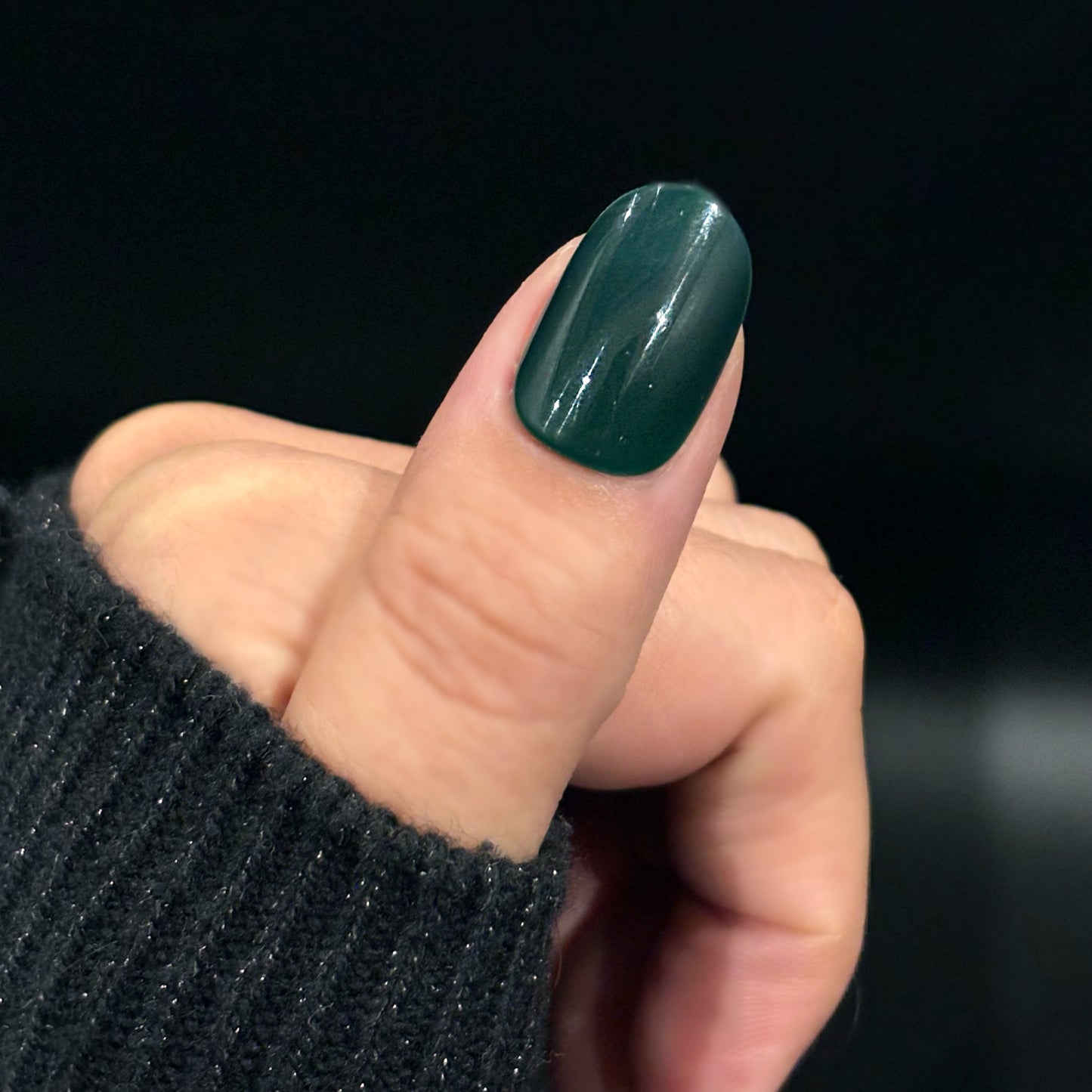 Static Nails Emerald Noir Round